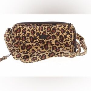 Lug Kickflip SE Convertible RFID
Wallet - UNICORN SPOTTED LEOPARD